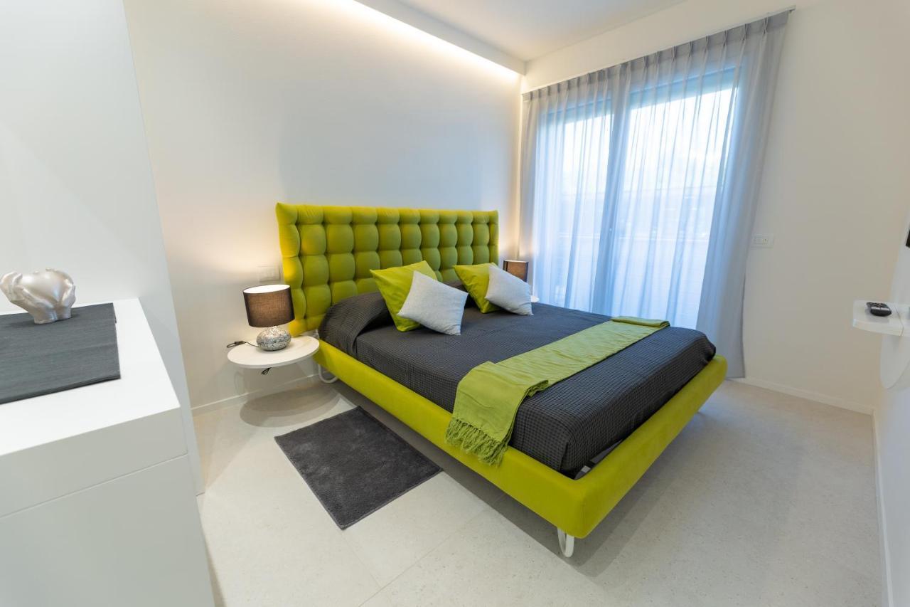 Magic Luxury Apartments Бардоліно Екстер'єр фото