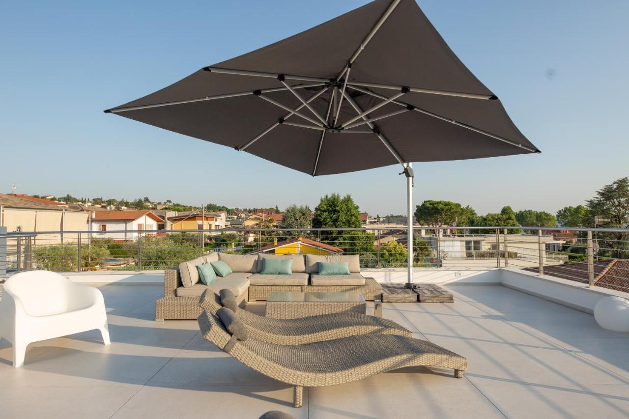 Magic Luxury Apartments Бардоліно Екстер'єр фото