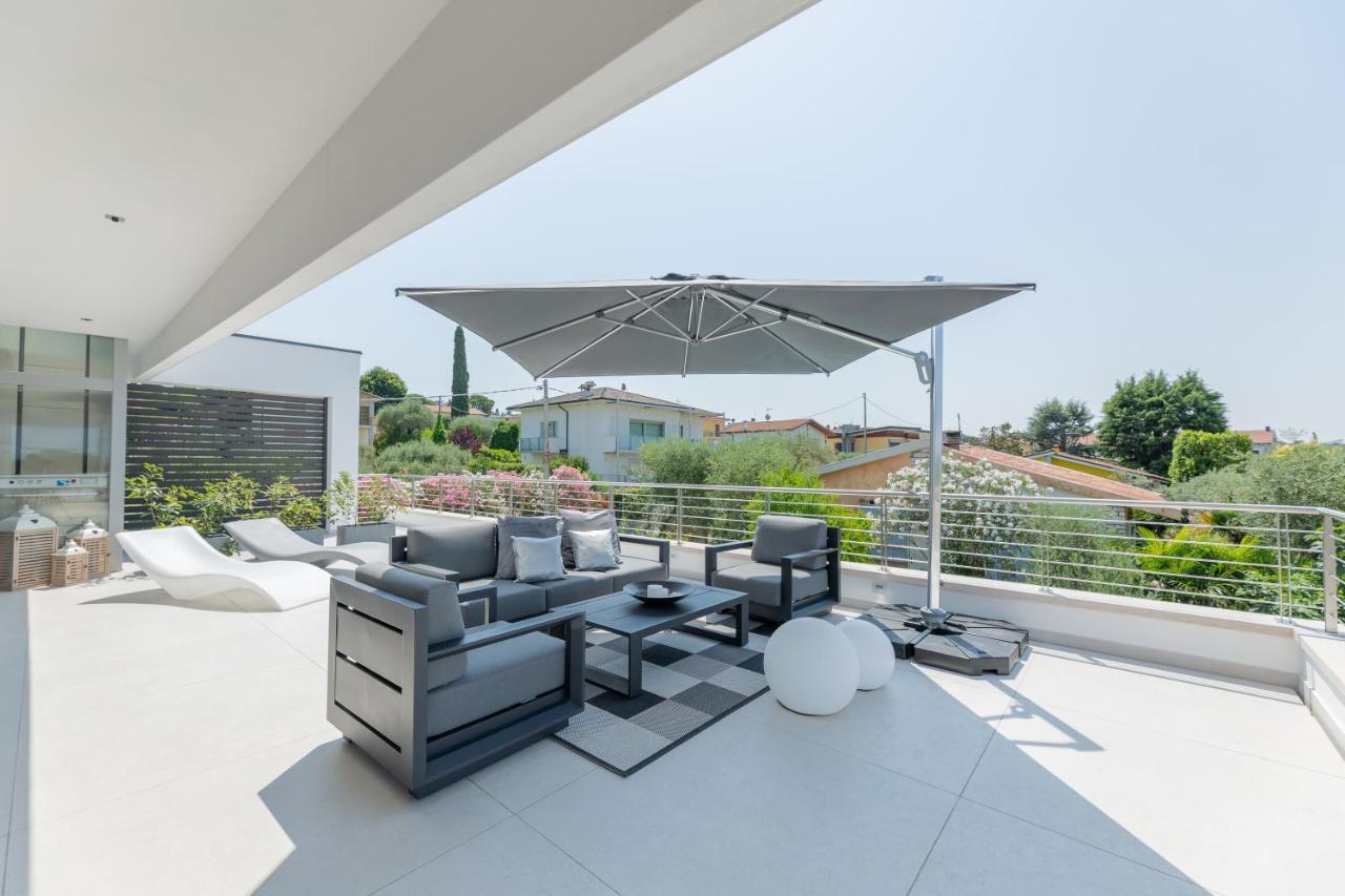 Magic Luxury Apartments Бардоліно Екстер'єр фото