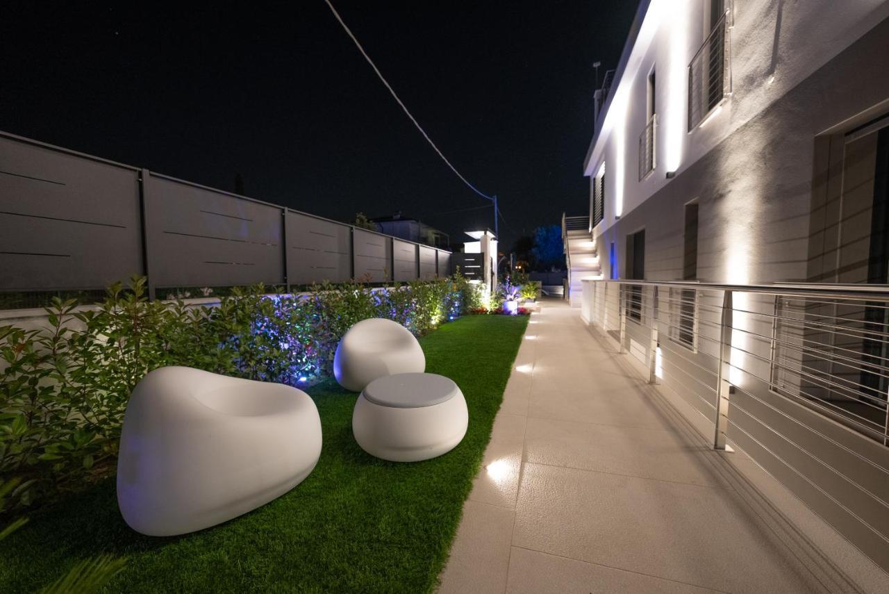 Magic Luxury Apartments Бардоліно Екстер'єр фото