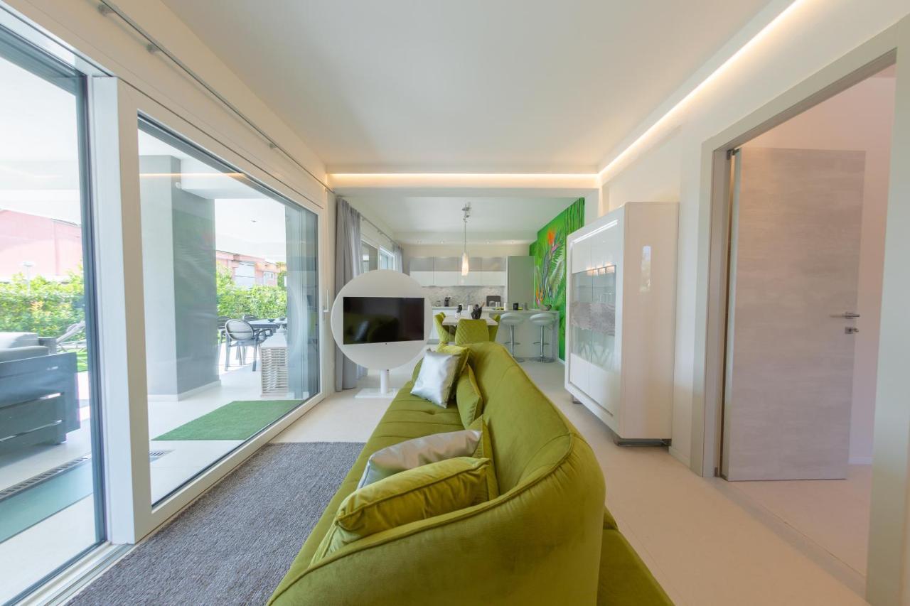 Magic Luxury Apartments Бардоліно Екстер'єр фото