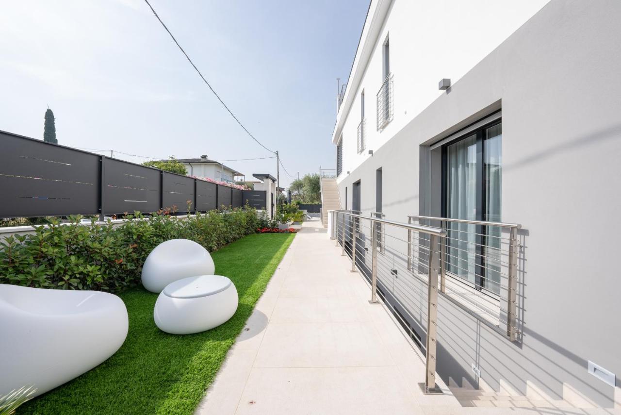 Magic Luxury Apartments Бардоліно Екстер'єр фото