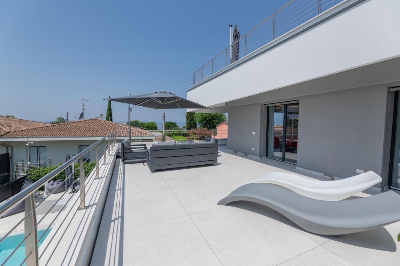 Magic Luxury Apartments Бардоліно Екстер'єр фото