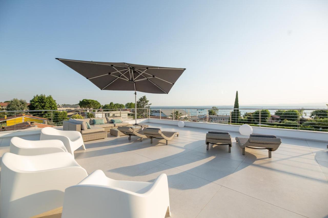 Magic Luxury Apartments Бардоліно Екстер'єр фото