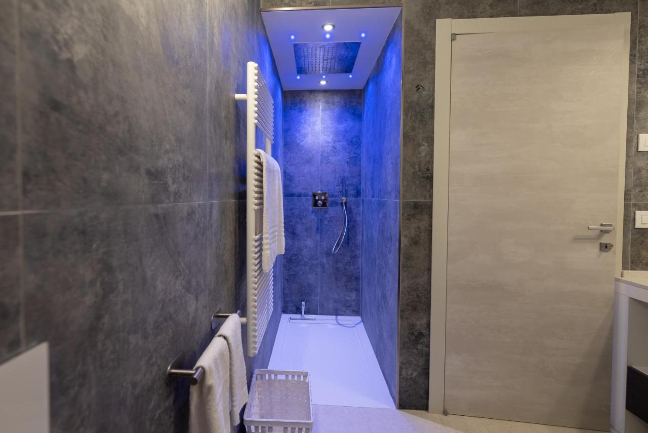 Magic Luxury Apartments Бардоліно Екстер'єр фото